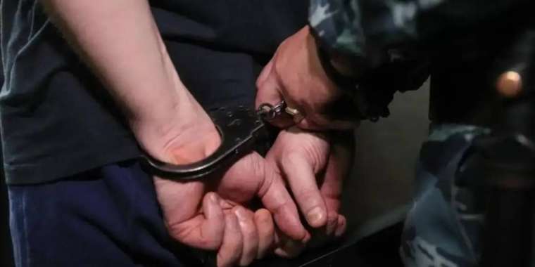 Контрабандамен айналысқан қылмыстық топ сотталды