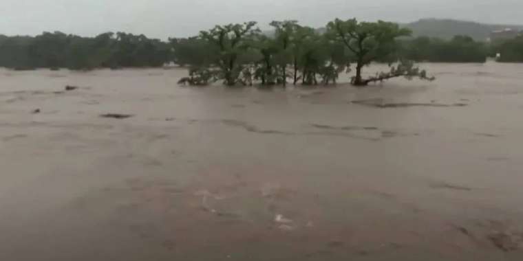 Техастағы су тасқыны. 80 адам көз жұмды