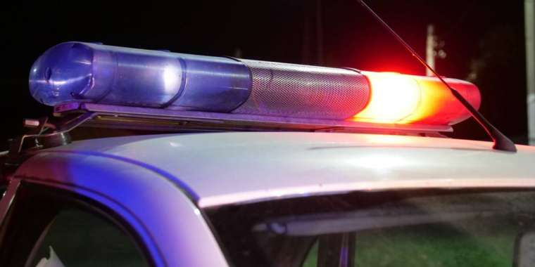 Жетісулық полицейлер өзен жағасындағы қызды аман алып қалды