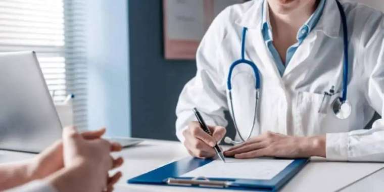 МӘМС-ке өзгеріс енгізілді: Тоқаев заңға қол қойды