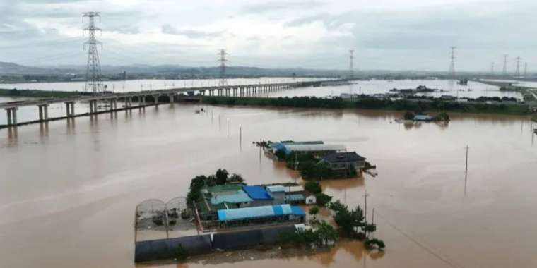 Оңтүстік Кореяда нөсерден кейін бес адам із-түзсіз жоғалды