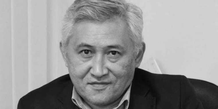 Танымал журналист Мұхтар Түменбай өмірден өтті