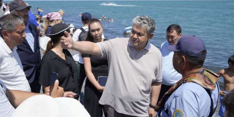 Демалыс орындарындағы былық үшін Қонаев пен Балқаштың әкімдері жазаланды