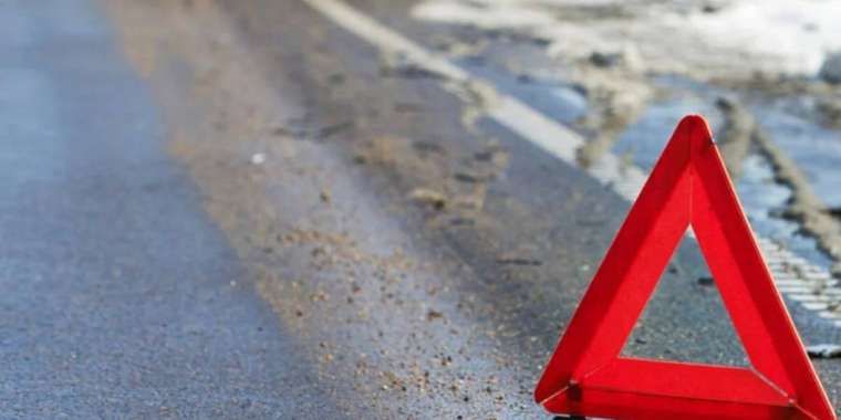 Шавкат Рахмоновтың әйелі мен баласы жол апатына түсті