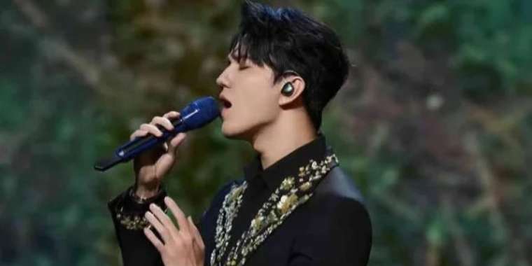 Димаштың әні алғаш рет Disney радиосында қойылды