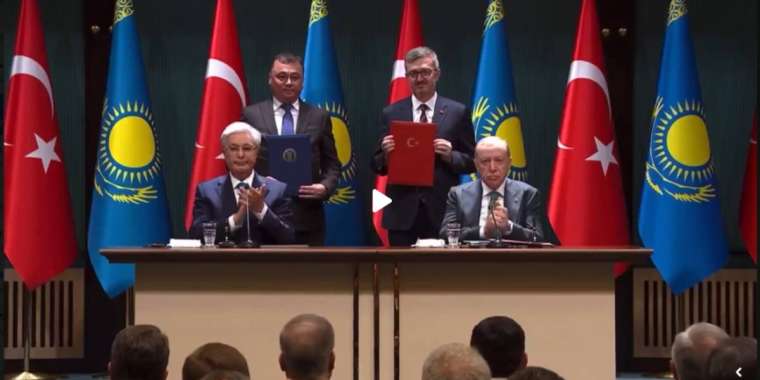Қазақстан мен Түркияның коммуникациялар қызметі арасында келісімге қол қойылды