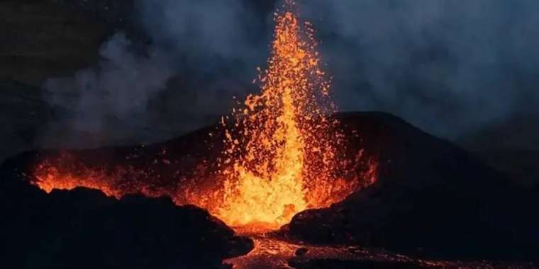 Еуразиядағы ең биік жанартау оянды