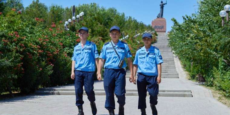 Ұлттық ұлан сарбазы Абайдың 50-ден астам өлеңін жатқа біледі