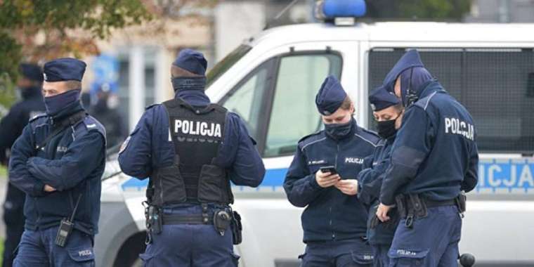 ҚазТАГ: Польшада қазақстандық қызметкер тыңшылық бойынша ұсталды