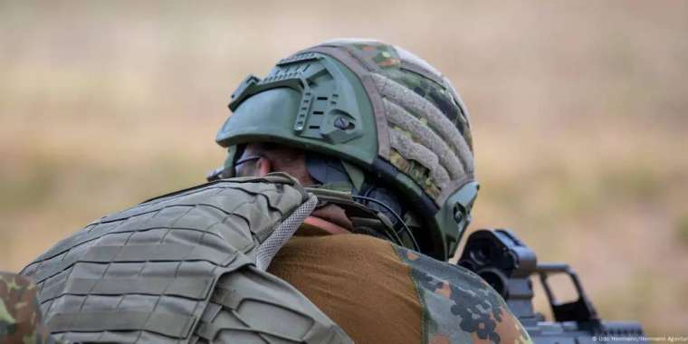 Германия Украинаға әскер жіберуі мүмкін