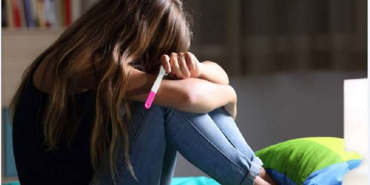 9-сынып оқушысы 14 жастағы қатарласынан жүкті болып қалған