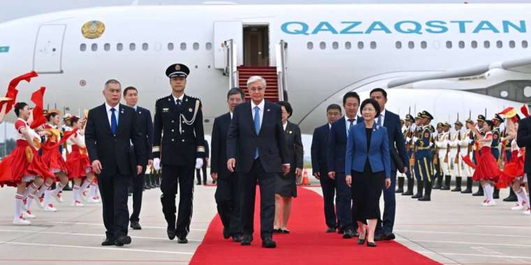Тоқаев ШЫҰ саммитіне қатысу үшін Қытайға барды