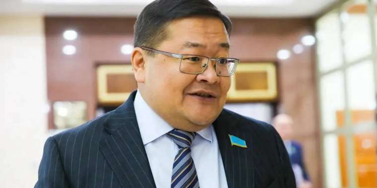 Айдос Сарым: Бір палаталы Парламент құру үшін нақты алгоритм керек