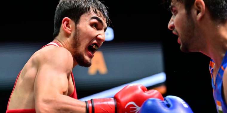 ӘЧ: Боксшы Бейбарыс Жексен келесі кезеңге өтті