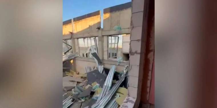 Құлсарыда салынып жатқан "келешек мектебінің" төбесі опырылып, ортасына түсті