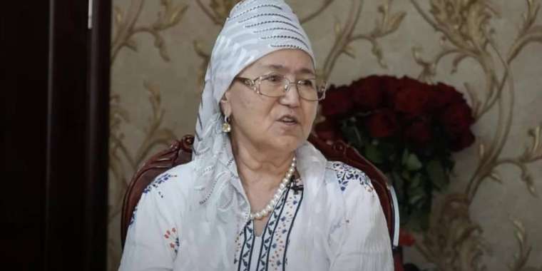 Кәсіпкер Бекзат Саттархановтың анасына Астанадан пәтер сыйлады