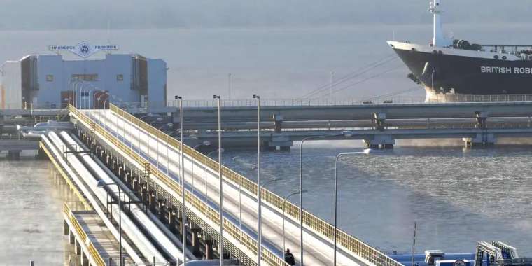 Украина дрондары Ресейдің ең ірі мұнай құю портын шабуылдады