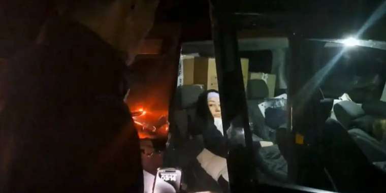 Ерекше рейд: Полиция трассадағы жүргізушілерді ұйықтауға мәжбүрлеген