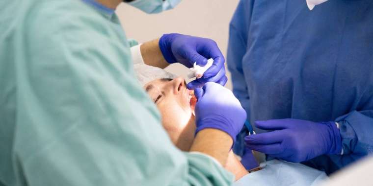 Қоғамдық даудан кейін стоматологияларға қатысты қатаң шаралар енгізілуі мүмкін
