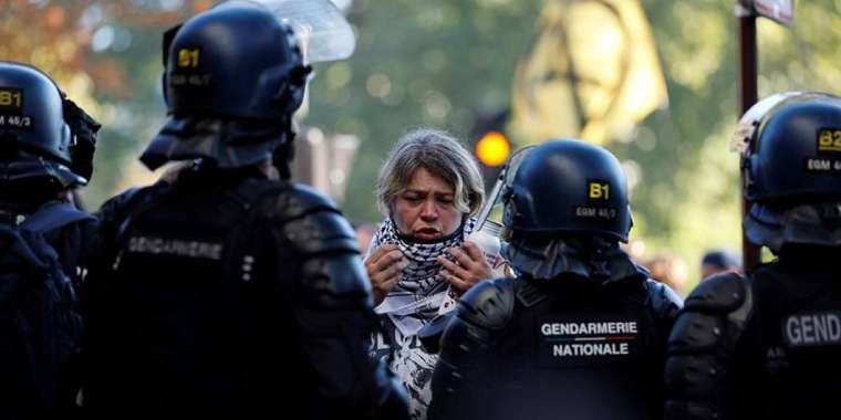 500 мыңнан астам адам ереуілге шықты