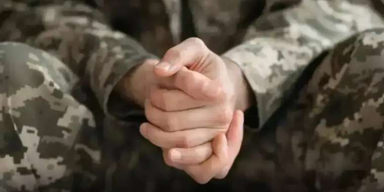 Жастардың 40 пайызын әскердегі әлімжеттік алаңдатады - зерттеу