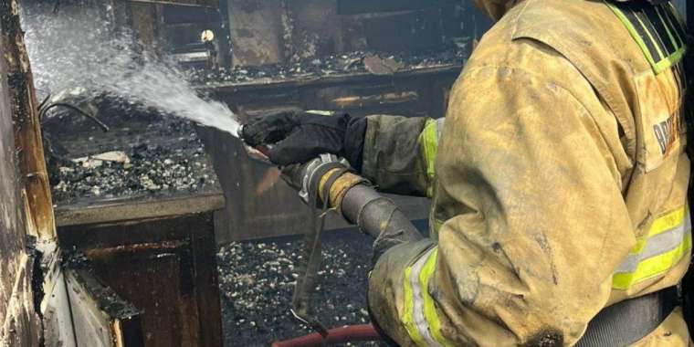 Алматыда екі қабатты үйден өрт шықты