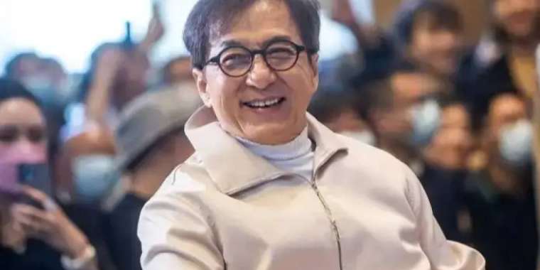 Джеки Чан Алматыға келді деген ақпарат тарады