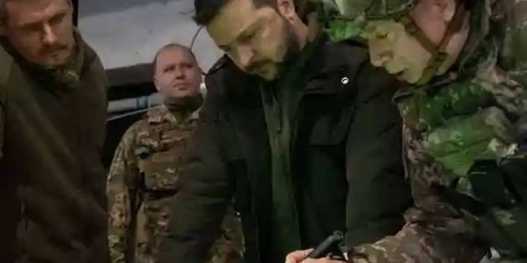 Зеленский: Украина үстінен Венгрия дрондары ұшқан болуы мүмкін