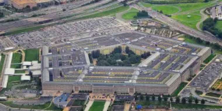 АҚШ қорғаныс министрі генералдарды шұғыл жиналысқа шақырды