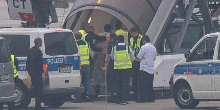 Германия Ауғанстан азаматтарын елдеріне қайтармақ