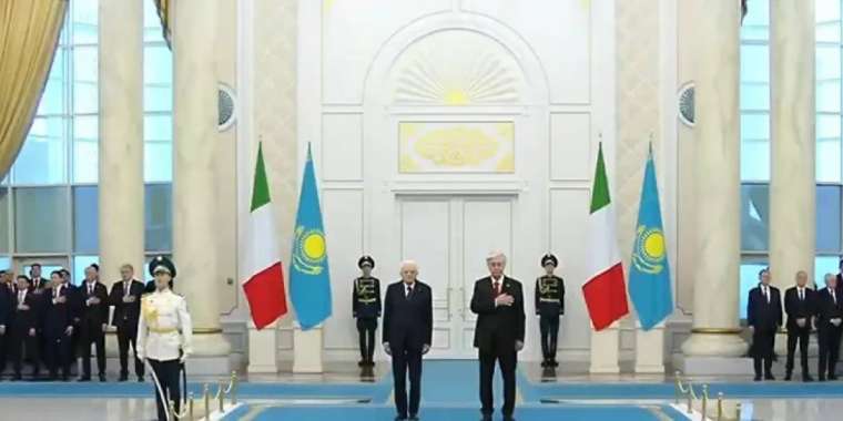 Қасым-Жомарт Тоқаев Италия Президентін Ақордада қарсы алды