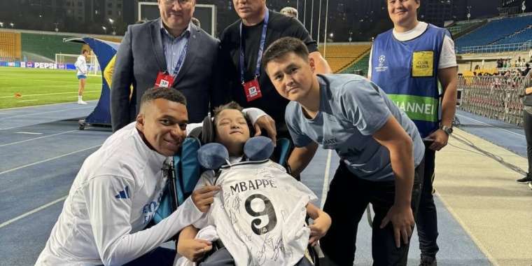 Мбаппе қазақстандық баланың арманын орындады