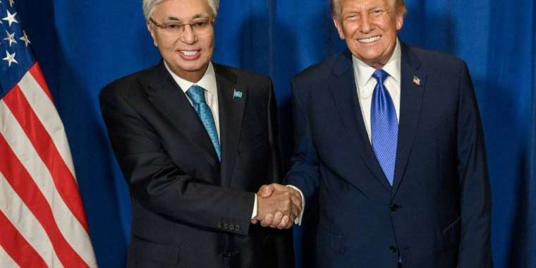 Тоқаевтың Трамппен кездескен фотосы жарияланды