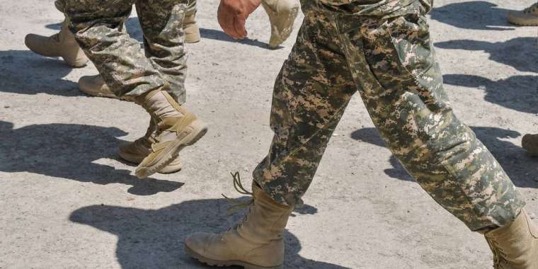 Қорғаныс министрлігі сарбазды ұрып-соққан видеоға қатысты мәлімдеме жасады