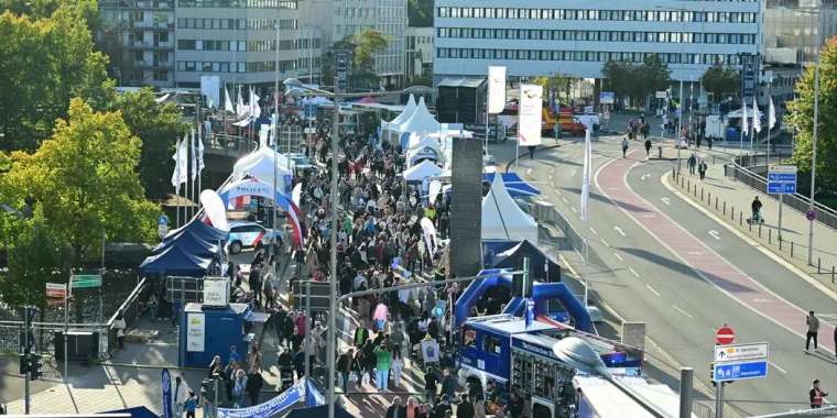 Германия елді қайта біріктірудің 35 жылдығын атап өтті