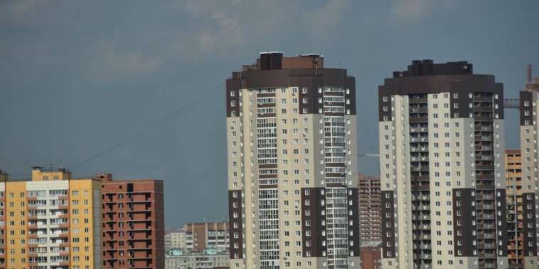 Тұрғын үйге бөлінген миллиардтаған ақшаны жеген мердігер сотталды