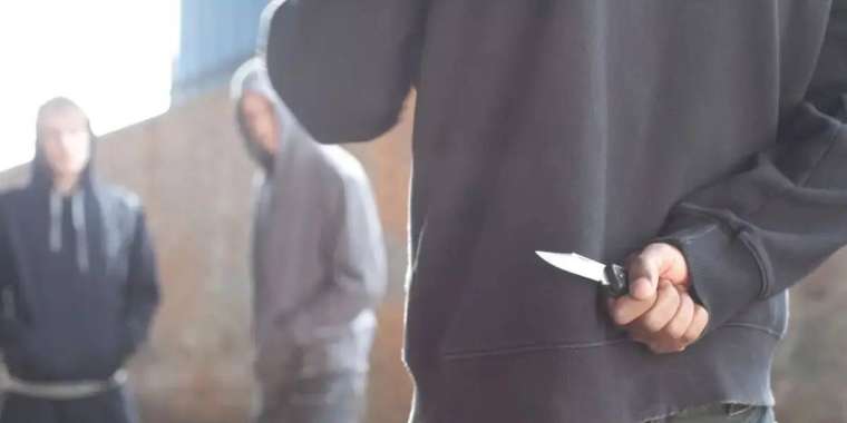 Қызылордада мектеп оқушылары пышақтасқан