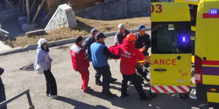 Шымбұлақта жарақат алған туристке ТЖМ құтқарушылары көмекке келді