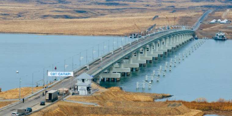 Депутат Тұмашиновтың әйелі Бұқтырма көпірін салудан миллиардтаған табыс тапқан