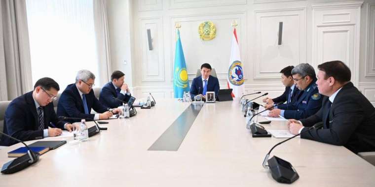 Дархан Сатыбалды заңсыз қоқыс орындарын жоюды тапсырды