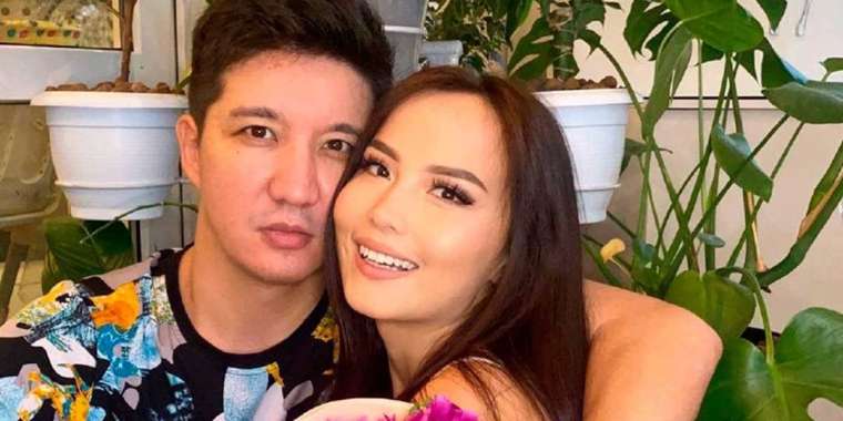 Айқын Төлепберген бесінші баласын күтіп отырғанын айтты