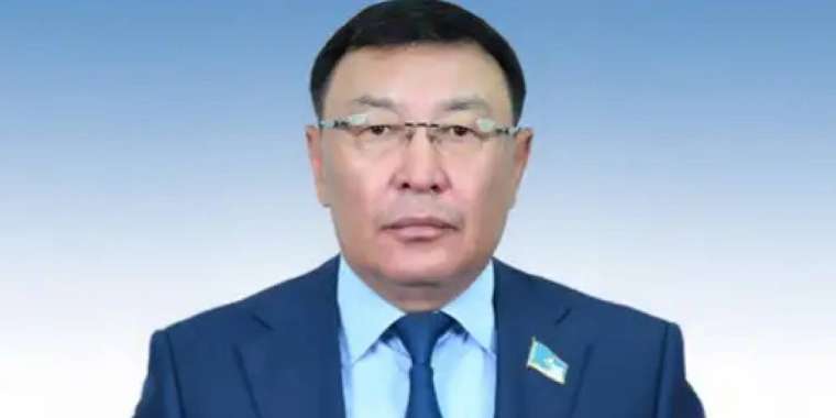 Депутат халықты ішімдіктен бас тартуға шақырды