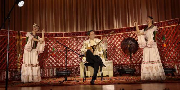 Тәттімбеттің мерейтойына бағышталған концертте не түйдік?