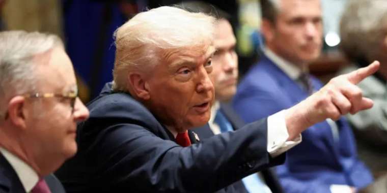 Трамп: Украина бұл соғыста жеңіске жетпейді