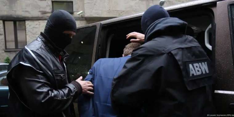 Польшада Ресей тапсырмасы бойынша диверсия дайындаған 8 адам ұсталды