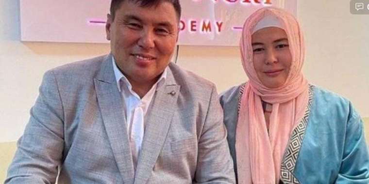 "Нәпсінің қалауы". Омар Жәлел тоқал алғанына өкінетінін айтты