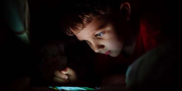 Данияда балаларға әлеуметтік желі қолдануға тыйым салынады