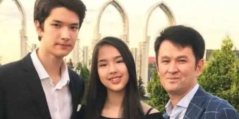 "Әлі күнге дейін кешіре алмаймын": Медеу Арынбаев қызы туралы айтып, жұртты жылатты