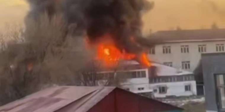 Алматыда балалар үйінің ауласында өрт шықты