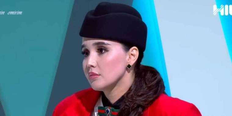 "Отбасым бар, хабарласпасын!": Актер Олжас Абайдың бұрынғы әйелі ажырасу себебін айтты